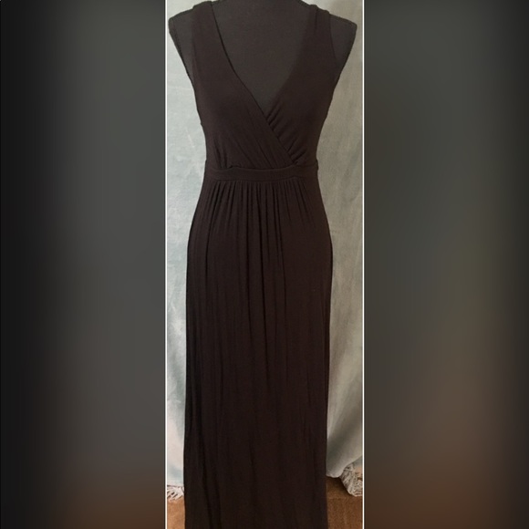 Matty M Dresses & Skirts - 🎉HP🎉Matty M Black Maxi Dress Size XS